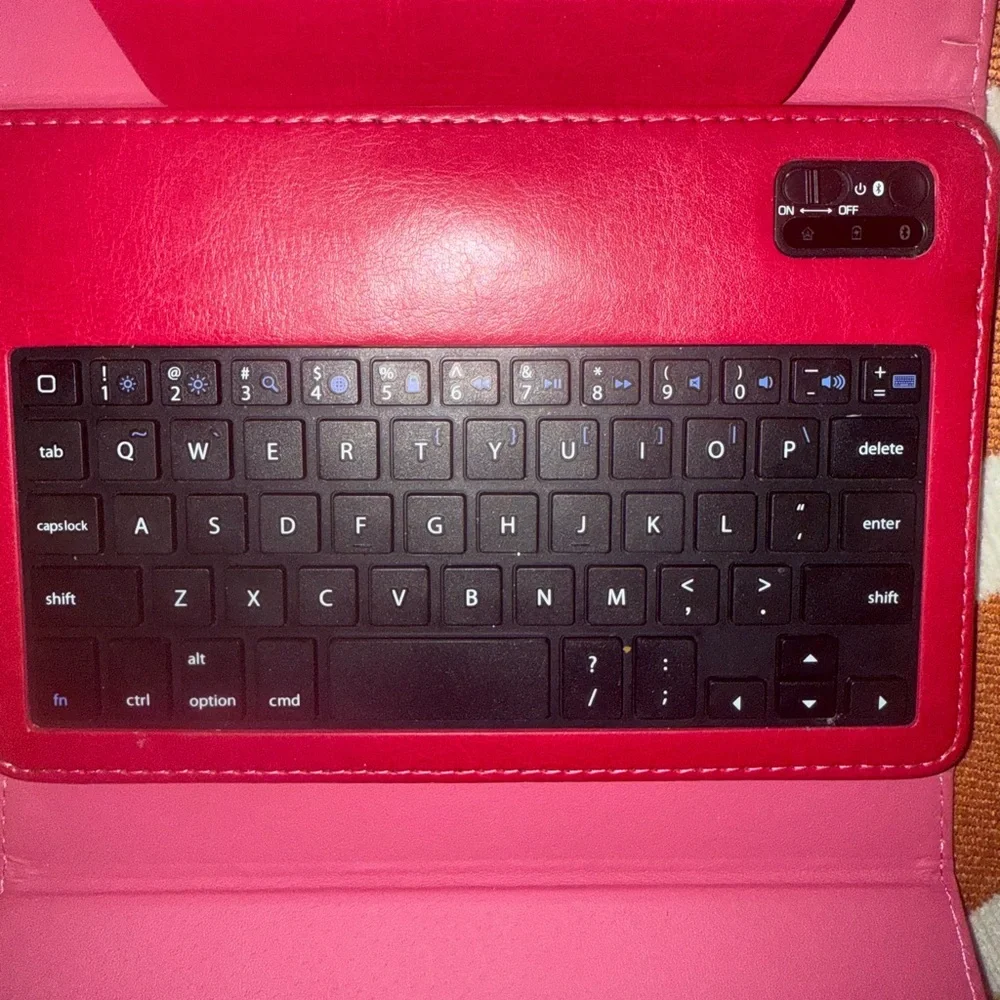 Wireless Bluetooth Tablet Keyboard with Red Case
